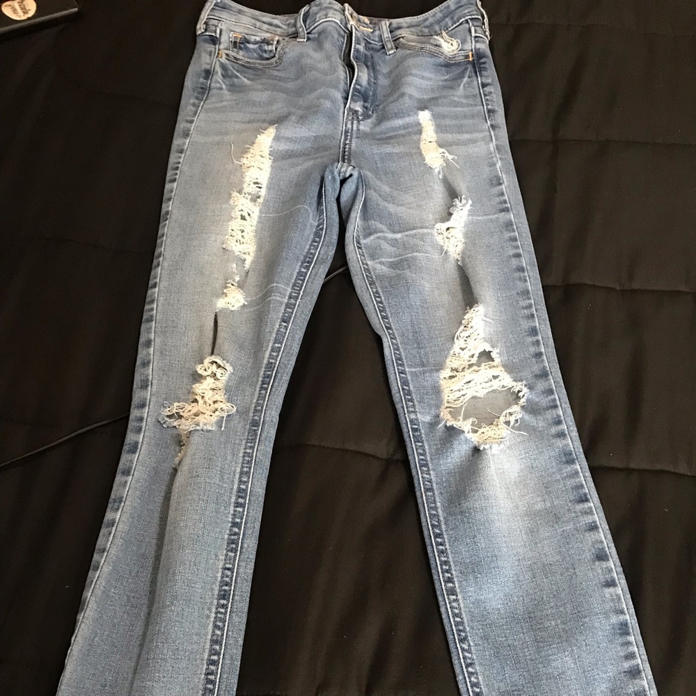 Womens Hollister distressed jeans size 24
